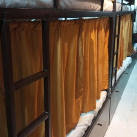 Golden View Dormitory Hotell Mumbai Eksteriør bilde